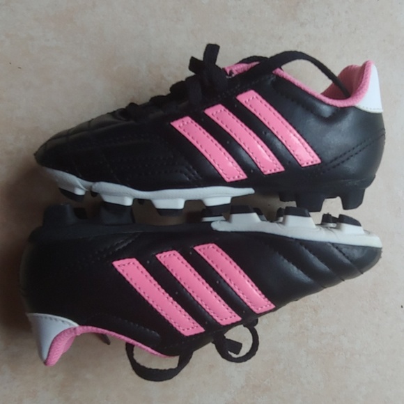 Adidas TRX Soccer Cleats - Picture 3 of 8